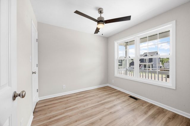 1166 Tybee Dr, Clarksville, TN 37042