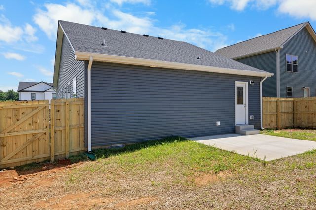 1166 Tybee Dr, Clarksville, TN 37042