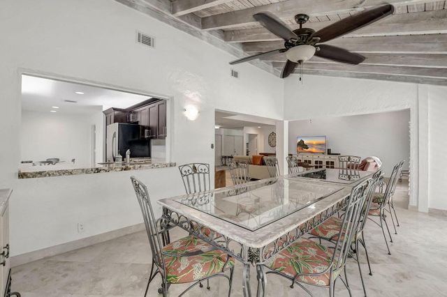 804 Foxpointe Circle, Delray Beach, FL 33445