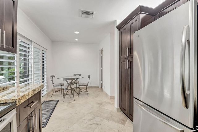 804 Foxpointe Circle, Delray Beach, FL 33445