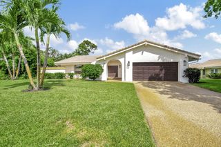 804 Foxpointe Circle, Delray Beach, FL 33445