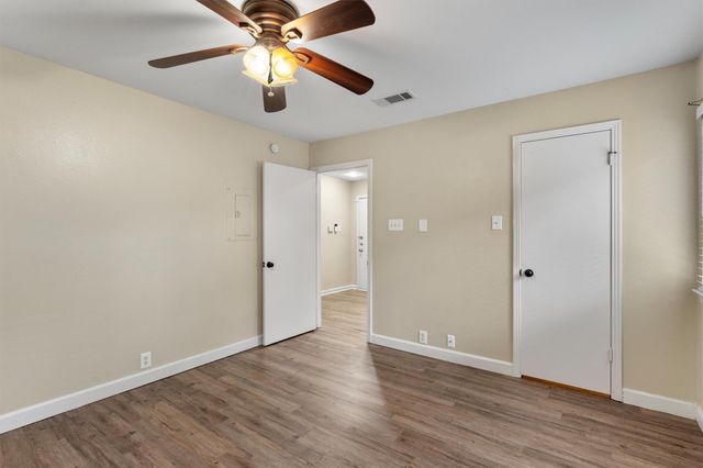 6810 Deatonhill DR 108, Austin, TX 78745