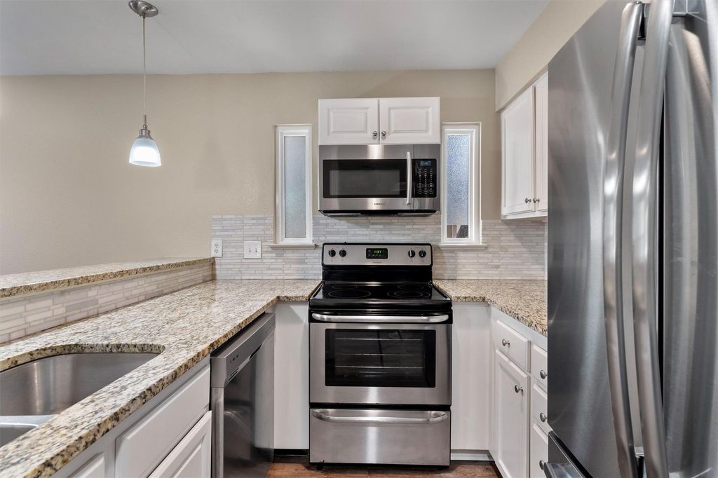 6810 Deatonhill DR 108, Austin, TX 78745