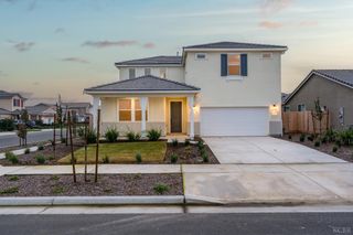2467 NW Cedar Grove Court, Hanford, CA 93230
