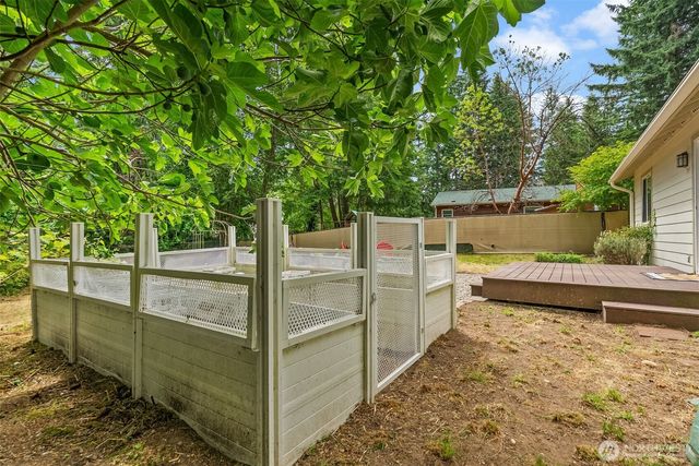 560 E Timberlake Drive E, Shelton, WA 98584
