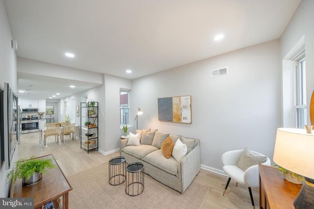 327 N DARLINGTON ST, West Chester, PA 19380