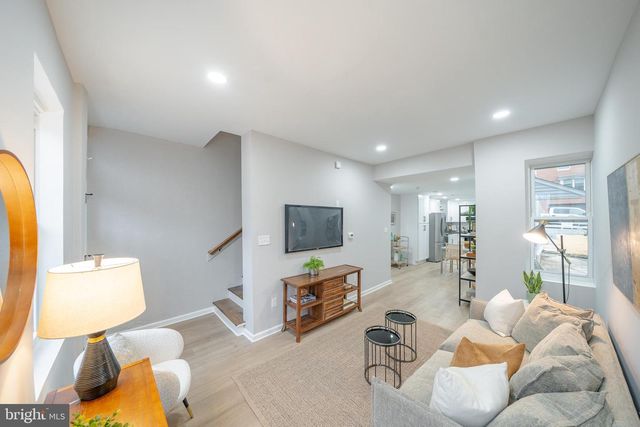 327 N DARLINGTON ST, West Chester, PA 19380