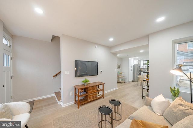 327 N DARLINGTON ST, West Chester, PA 19380