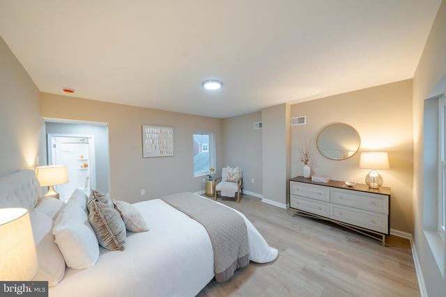 327 N DARLINGTON ST, West Chester, PA 19380