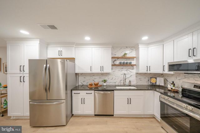 327 N DARLINGTON ST, West Chester, PA 19380