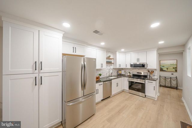 327 N DARLINGTON ST, West Chester, PA 19380