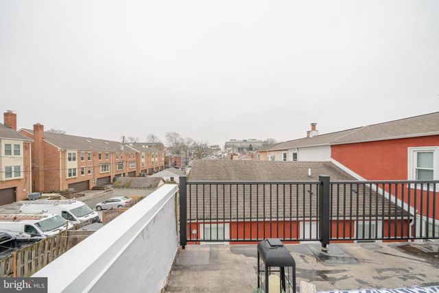 327 N DARLINGTON ST, West Chester, PA 19380