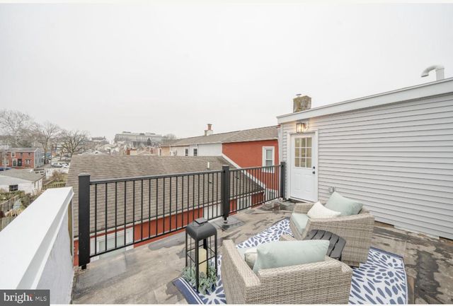 327 N DARLINGTON ST, West Chester, PA 19380