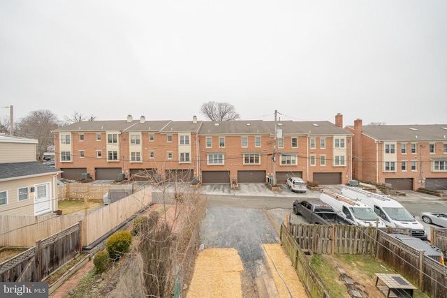 327 N DARLINGTON ST, West Chester, PA 19380