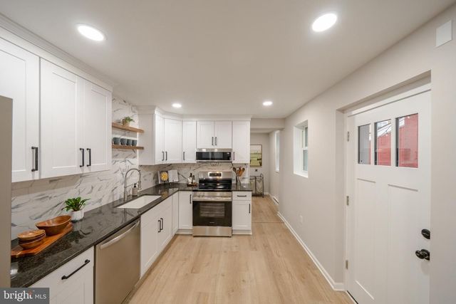 327 N DARLINGTON ST, West Chester, PA 19380