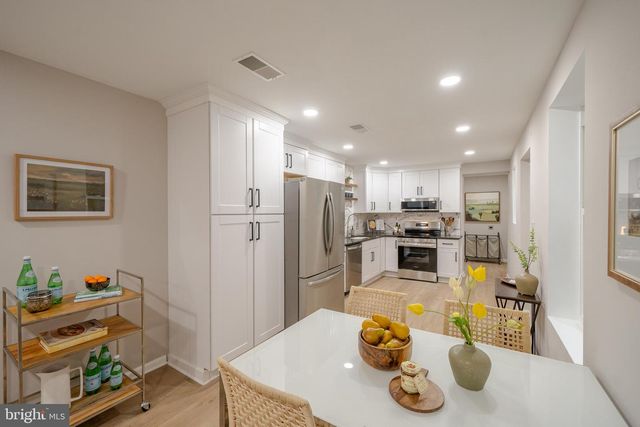 327 N DARLINGTON ST, West Chester, PA 19380