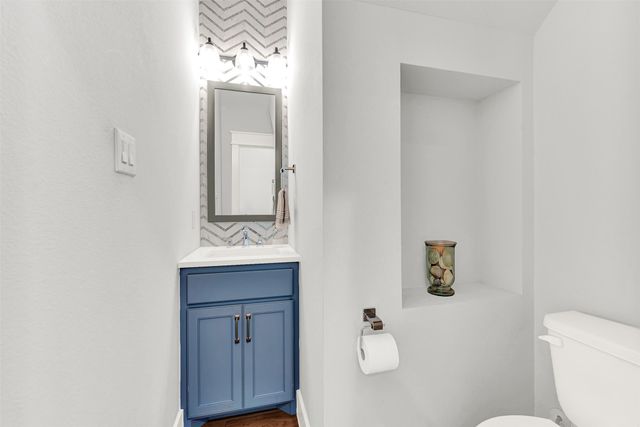 452 Jones Street, Grapevine, TX 76051