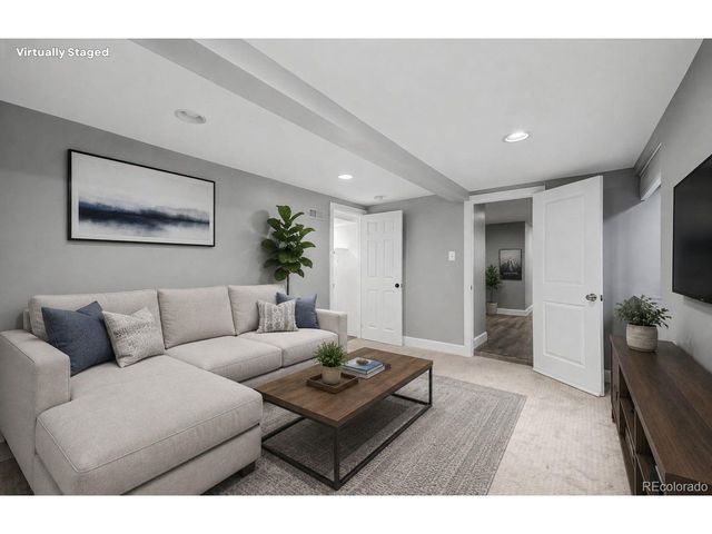 2080 N Clarkson St, Denver, CO 80205