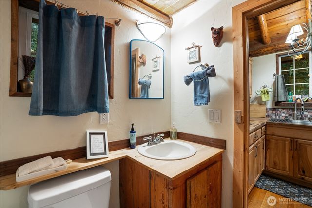 34509 State Route 706, Ashford, WA 98304