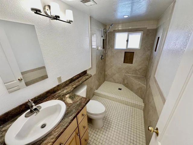 2445 S. Stage Coach Ln., Fallbrook, CA 92028