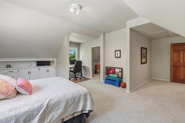 5989 Golf COURT, West Bend, WI 53095