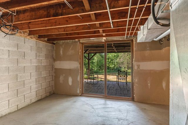 5989 Golf COURT, West Bend, WI 53095