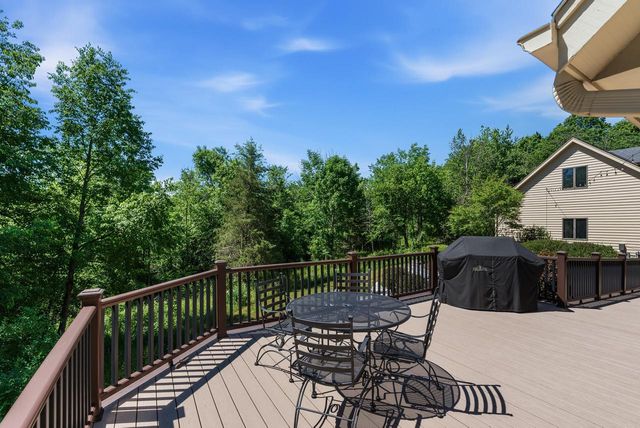 5989 Golf COURT, West Bend, WI 53095