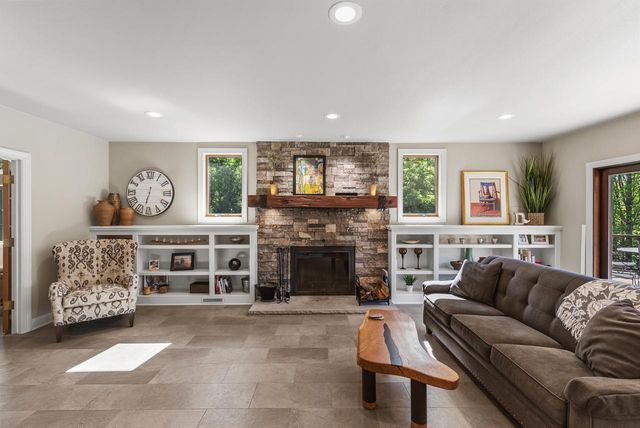 5989 Golf COURT, West Bend, WI 53095