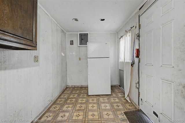 8040 Kirkwood Street, Detroit, MI 48210