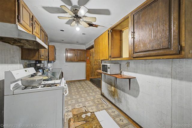 8040 Kirkwood Street, Detroit, MI 48210