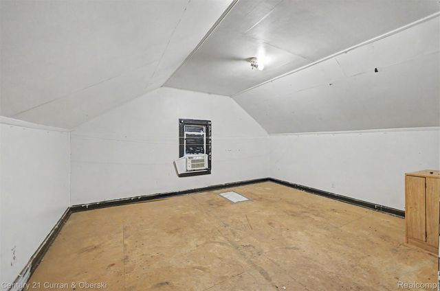 8040 Kirkwood Street, Detroit, MI 48210