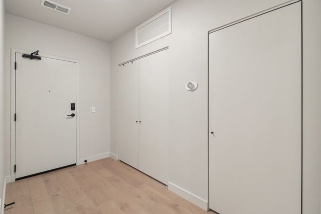 1706 Sherman Avenue 212, Evanston, IL 60201