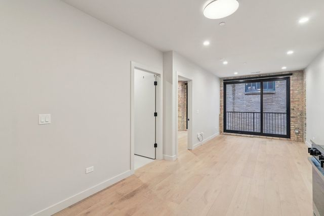 1706 Sherman Avenue 212, Evanston, IL 60201