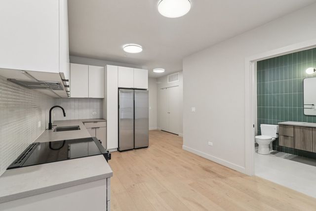 1706 Sherman Avenue 212, Evanston, IL 60201