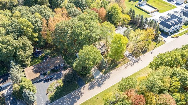 608 Kentucky Avenue, South Haven, MI 49090