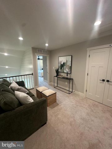 128 BIRDSEYE LN, Gettysburg, PA 17325