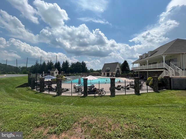 128 BIRDSEYE LN, Gettysburg, PA 17325