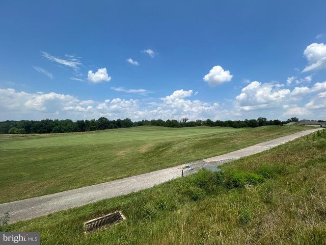 128 BIRDSEYE LN, Gettysburg, PA 17325