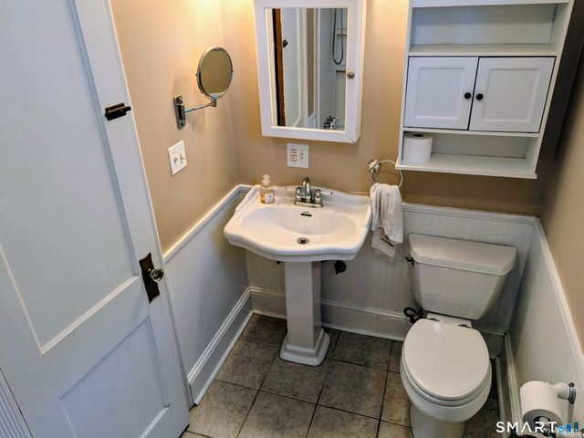 38 Deerfield Street, East Haven, CT 06512