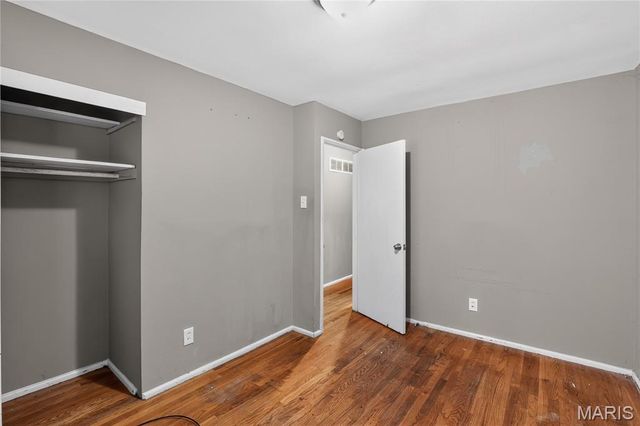 10061 Lilac Avenue, St Louis, MO 63137