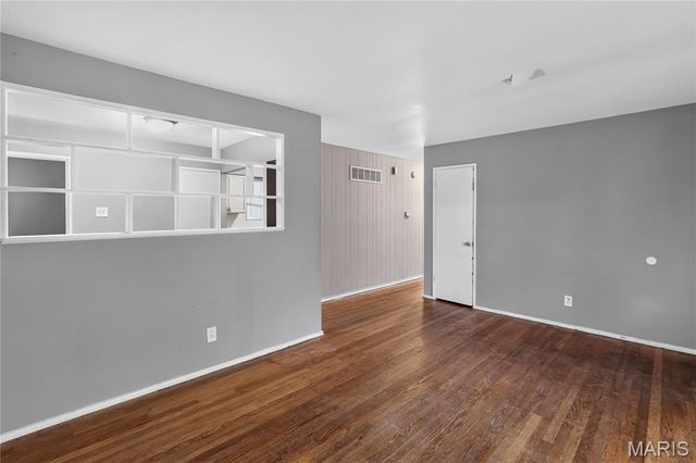 10061 Lilac Avenue, St Louis, MO 63137