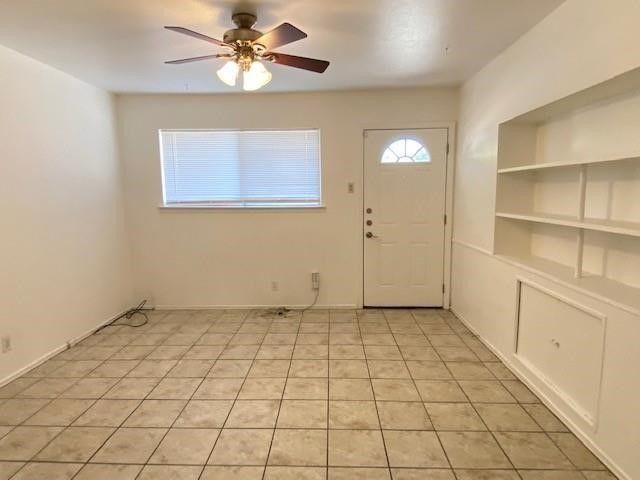 1811 W Sanford Street, Arlington, TX 76012