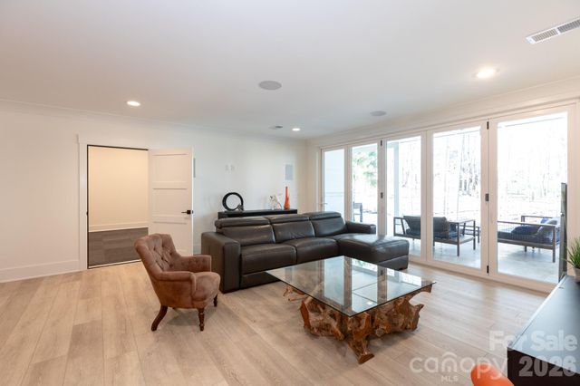 124 Direct Drive, Mooresville, NC 28117