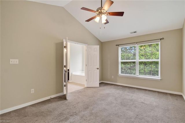 166 Hemisphere CIR, Newport News, VA 23601