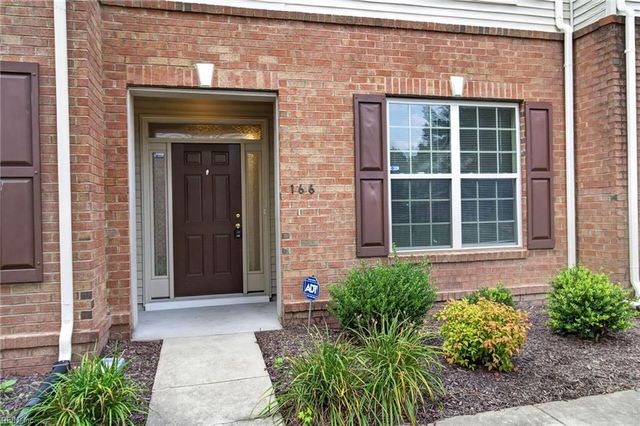 166 Hemisphere CIR, Newport News, VA 23601