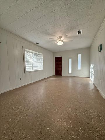 310 Ida Circle, Vidor, TX 77662