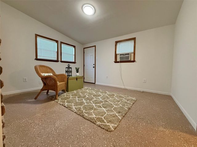 310 Ida Circle, Vidor, TX 77662