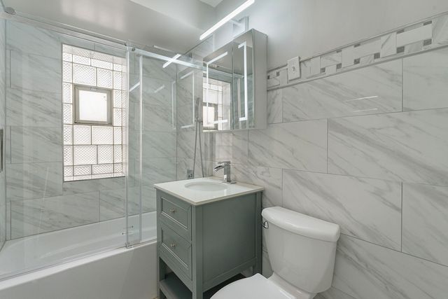 1454 N Mayfield Avenue, Chicago, IL 60651