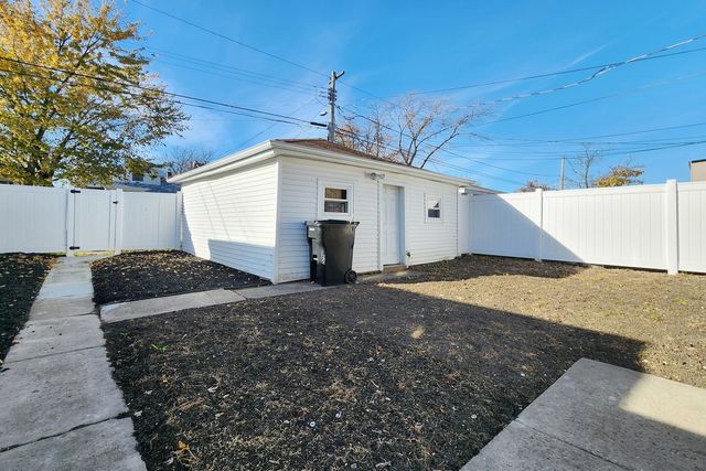 1454 N Mayfield Avenue, Chicago, IL 60651