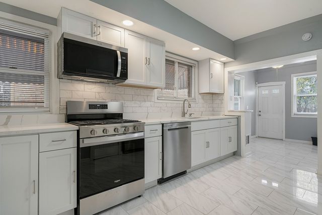 1454 N Mayfield Avenue, Chicago, IL 60651